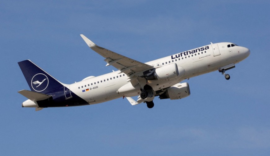 দুনিয়াজুড়ে ৬ হাজার ফ্লাইট বিঘ্নিত হওয়ার আশঙ্কা