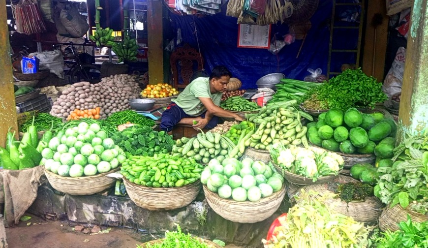 ঝিনাইদহে বেড়েছে সবজির  দাম