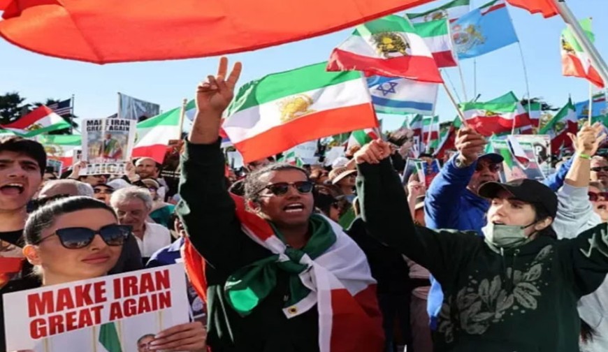 ৮০০ বিক্ষোভকারীর ফাঁসি স্থগিত করলো ইরান