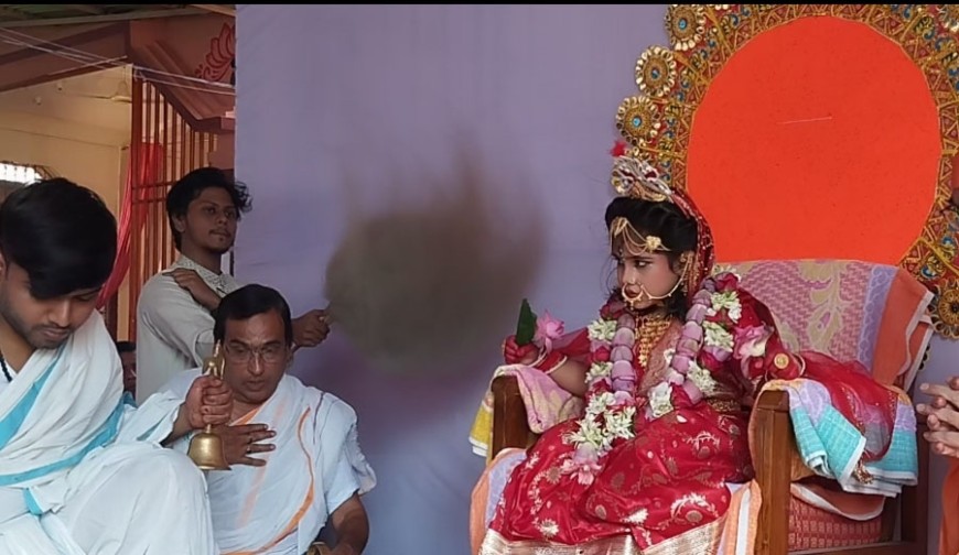 যশোরে রামকৃষ্ণ আশ্রমে কুমারী ও সন্ধিপূজা