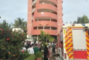 কক্সবাজারে আবাসিক হোটেলে আবারও আগুন, নিরাপদে ৩০০ পর্যটক