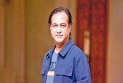সংগীতশিল্পী আসিফ আকবরের গাড়ি লক্ষ্য করে গুলি