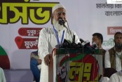 শহরের চারদিক থেকে মুড়লীতে আছড়ে পড়ে জনস্রোত