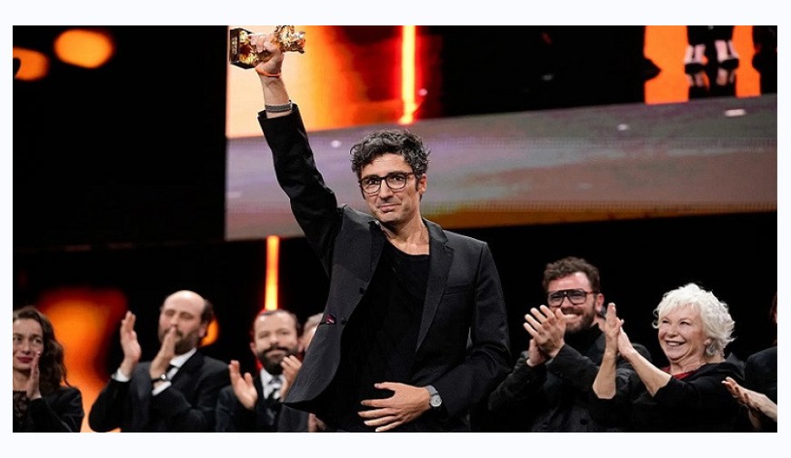 যাদের হাতে উঠল বার্লিন উৎসবের পুরস্কার