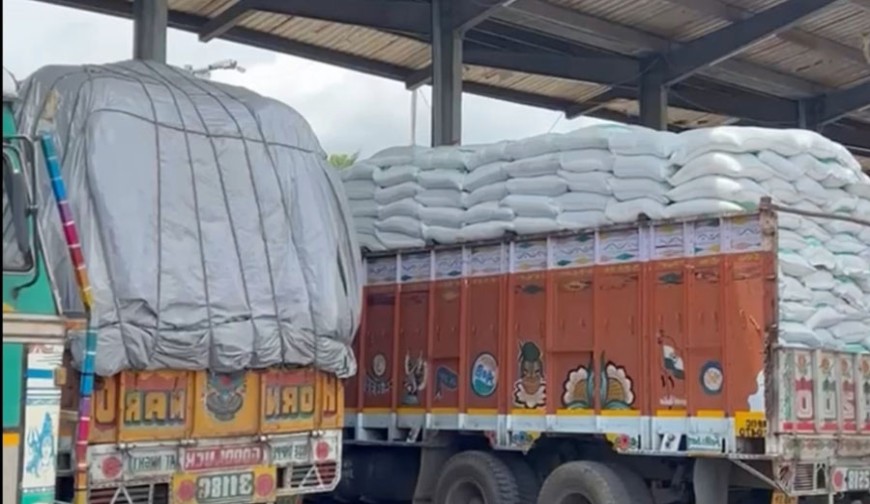 সময়সীমার শেষ দিনে এলো চালের শেষ চালান