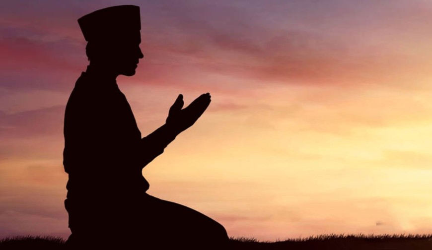 তাহাজ্জুদ খোদার কাছে খুব প্রিয় একটি সালাত