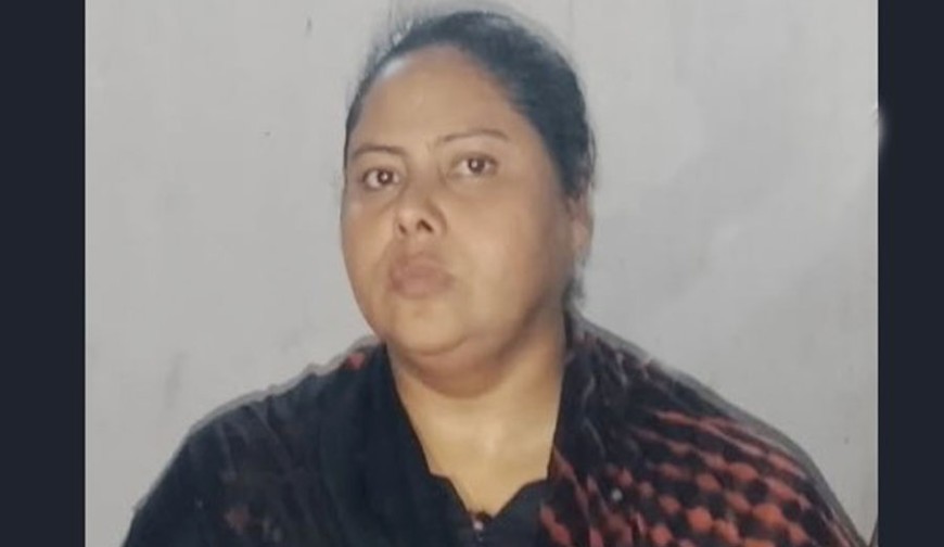 এরেই বলে চোরের ওপর বাটপারি