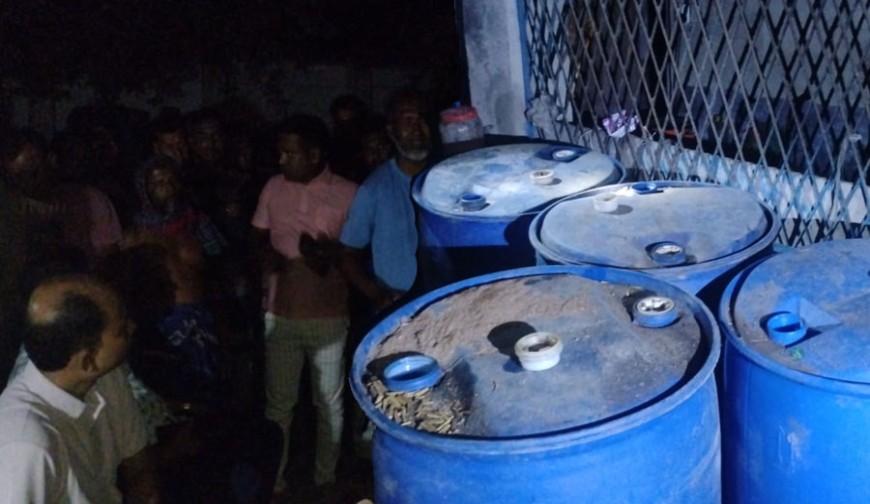 ঝিকরগাছায় ৮০০ লিটার ডিজেল মজুদ, ৬০ হাজার টাকা জরিমানা