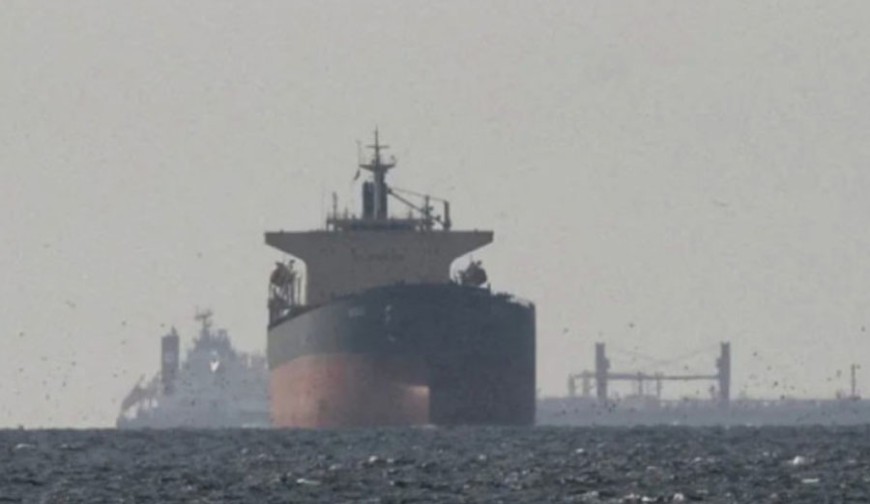 হরমুজ প্রণালি খুলে দিল ইরান