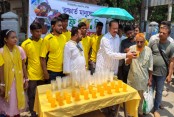 যশোরে ছিন্নমূল সমাজ কল্যাণ সংস্থা’র শরবতে তৃপ্ত পথচারি