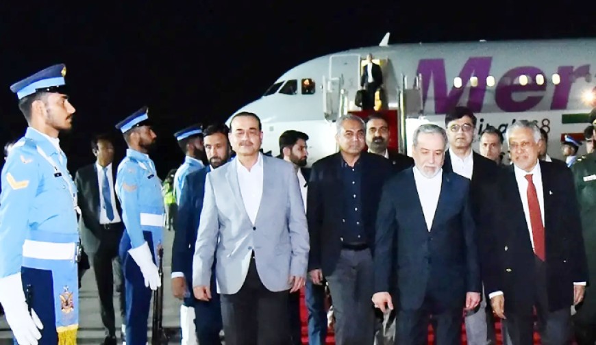 ইরানের পররাষ্ট্রমন্ত্রী যুদ্ধ বন্ধের নতুন রূপরেখা নিয়ে আবারও ইসলামাবাদে