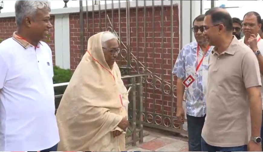 প্রধানমন্ত্রী যশোরে, যাচ্ছেন উলশীতে