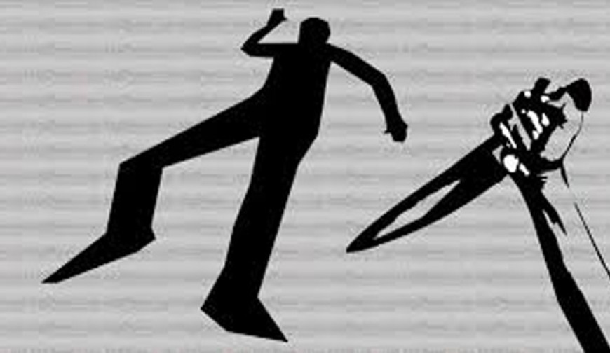 যশোরে বাবা ও ছেলেকে ছুরিকাঘাতে হত্যা  চেষ্টার ঘটনায় থানায় মামলা আটক-১