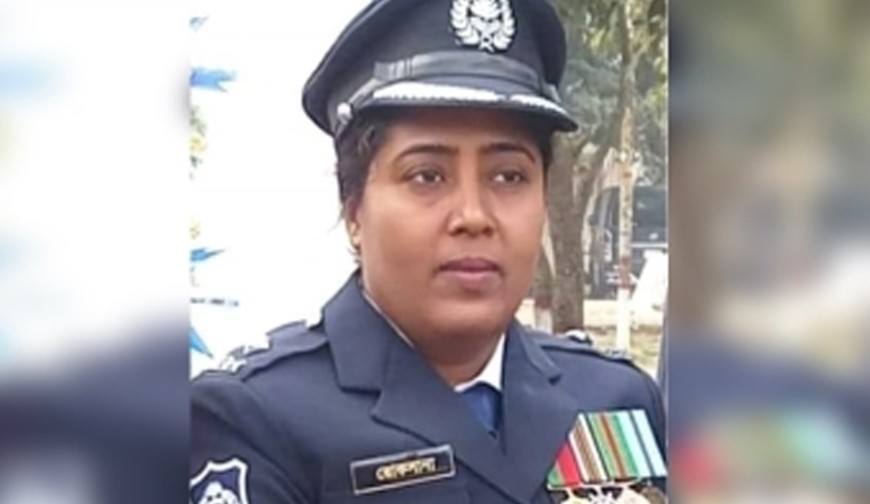 যশোরের প্রথম নারী ওসি রোকসানা:তিন থানায় ওসি বদল