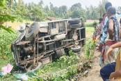 সাতক্ষীরার তালা এবং বরিশালে পৃথক সড়ক দুর্ঘটনায় ৫ জনের মৃত্যু