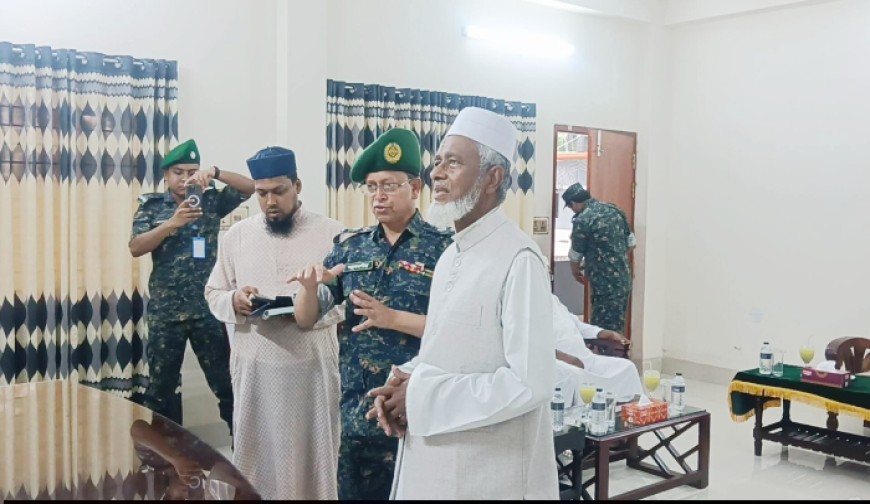 নাভারণ আনসার ব্যাটালিয়ন ক্যাম্প পরিদর্শনে এমপি আজীজুর রহমান