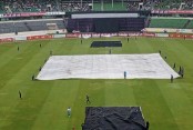 মিরপুরে বৃষ্টি, অস্ট্রেলিয়ার ইনিংসে সাময়িক বিরতি