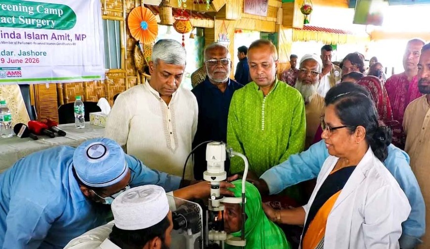 অন্ধকারে আলোর ছোঁয়া