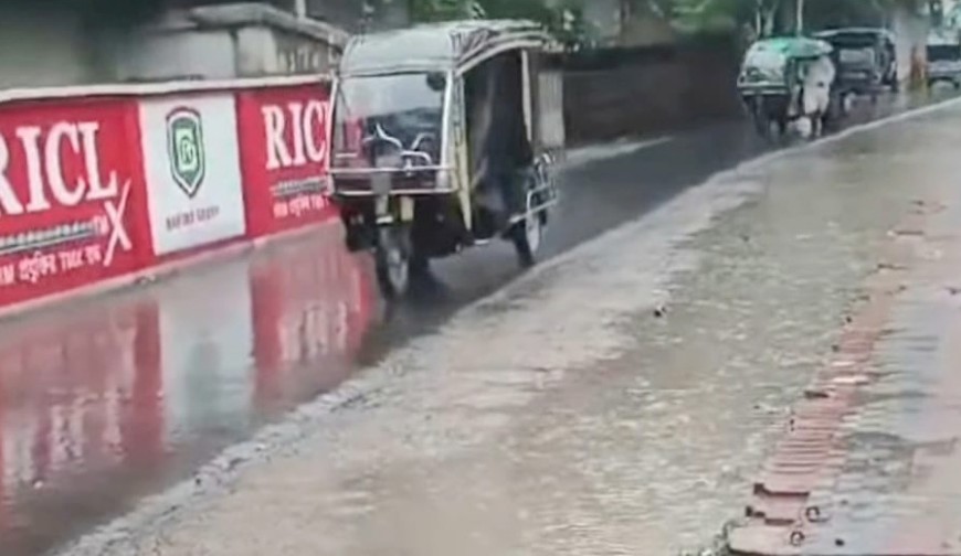 মেয়রহীন বেনাপোল পৌরসভা, থমকে উন্নয়ন, তিন মাস ধরে অসমাপ্ত সড়কে দুর্ভোগ