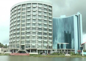 নির্বাচিত
