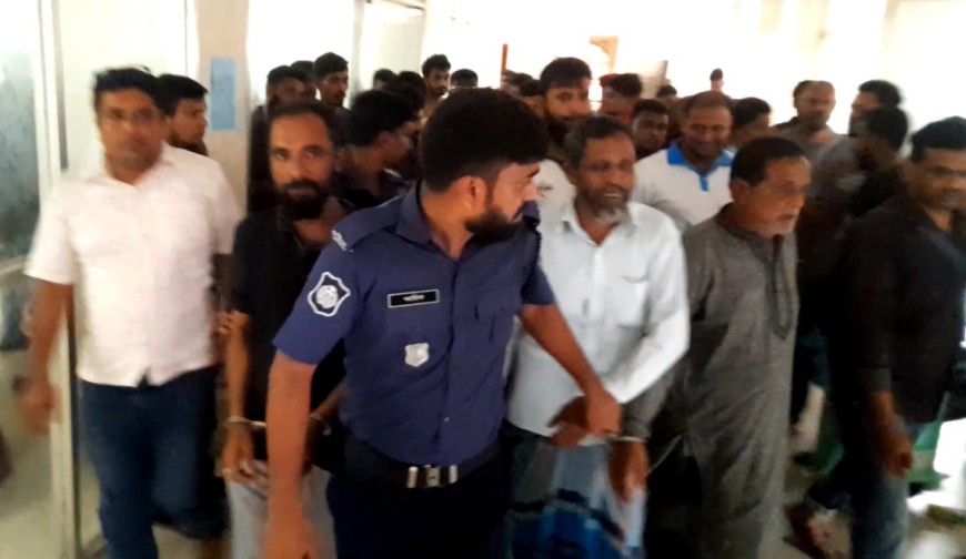 রেন্টু চাকলাদার ও হাজী সুমনসহ ১৩৩ জনের বিরুদ্ধে মামলা, গ্রেফতার ৬