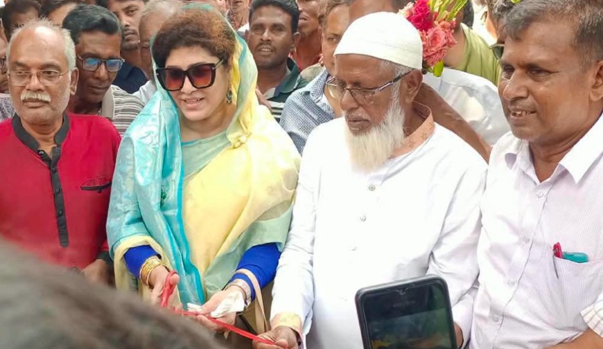 চৌগাছায় ৩০০ বছরের ঐতিহ্যবাহী পীর-বলুহ্ দেওয়ান মেলার উদ্বোধন