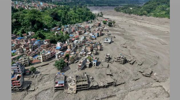 জুন থেকে সেপ্টেম্বর পর্যন্ত বর্ষাকালে দক্ষিণ এশিয়াজুড়ে প্রায়শই প্রাণঘাতী বন্যা ও ভূমিধসের ঘটনা ঘটে।